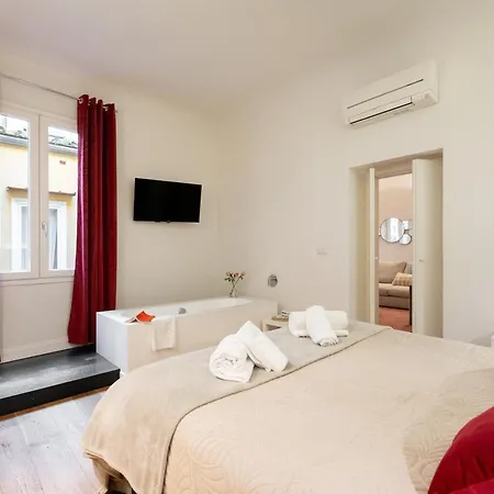 Keys Of Italy -tbeta5-luxury Fashion District N2 Apartment Florenz